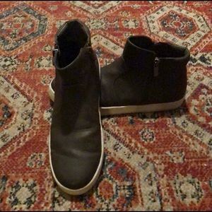 Lexi & Abbie High-Top Zip Shoes